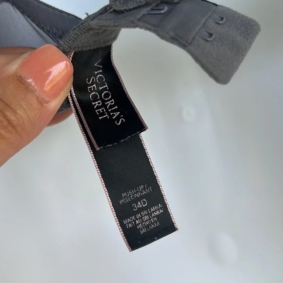 Victoria's Secret gray underwire push up bra size 34D - Picture 4 of 4